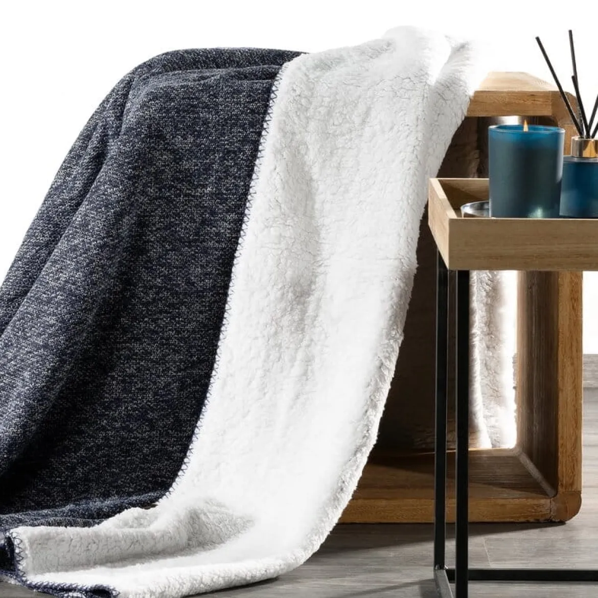 Koc biało granatowy 150x200 Panda