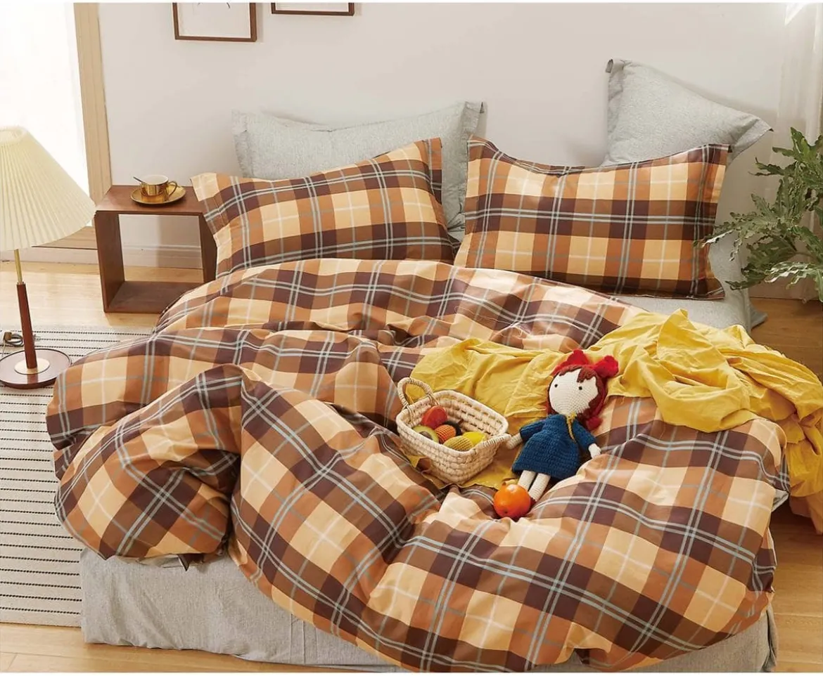 Komplet pościeli dwustronnej beżowo brązowej 180x200 w kratkę