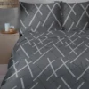 Komplet pościeli grafitowej z satyny bawełnianej 220x200 geometryczny wzór Home Satin