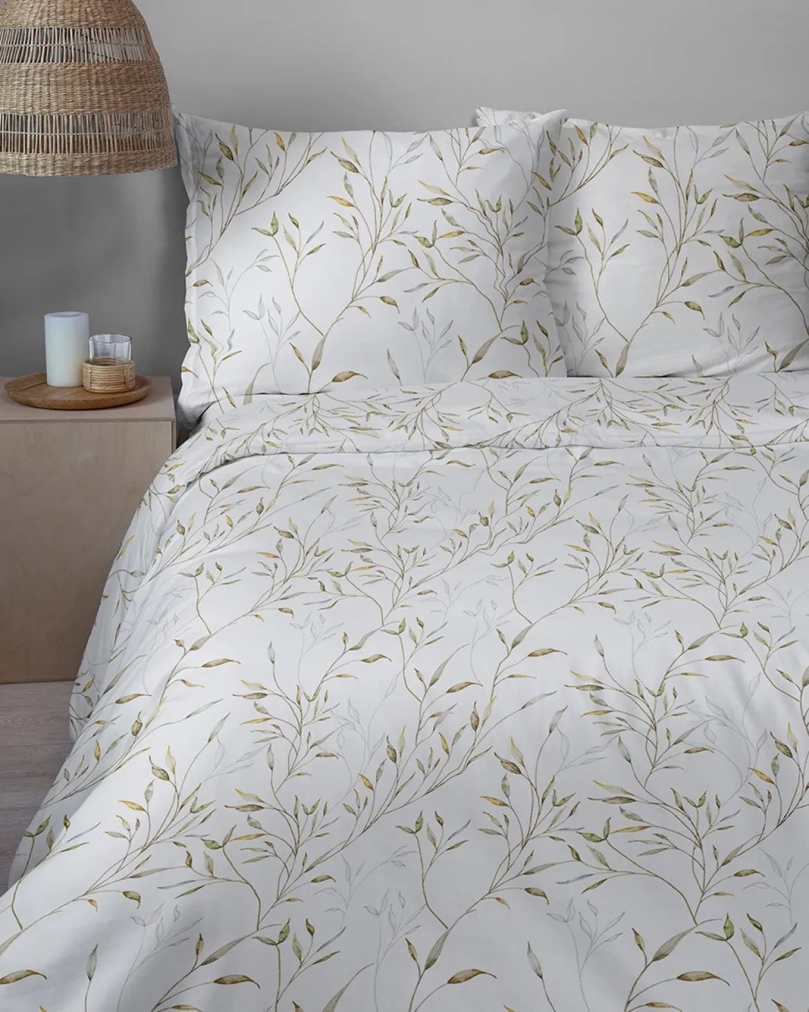 Komplet pościeli Home Satin z satyny bawełnianej 160x200 w zielono beżowe gałązki