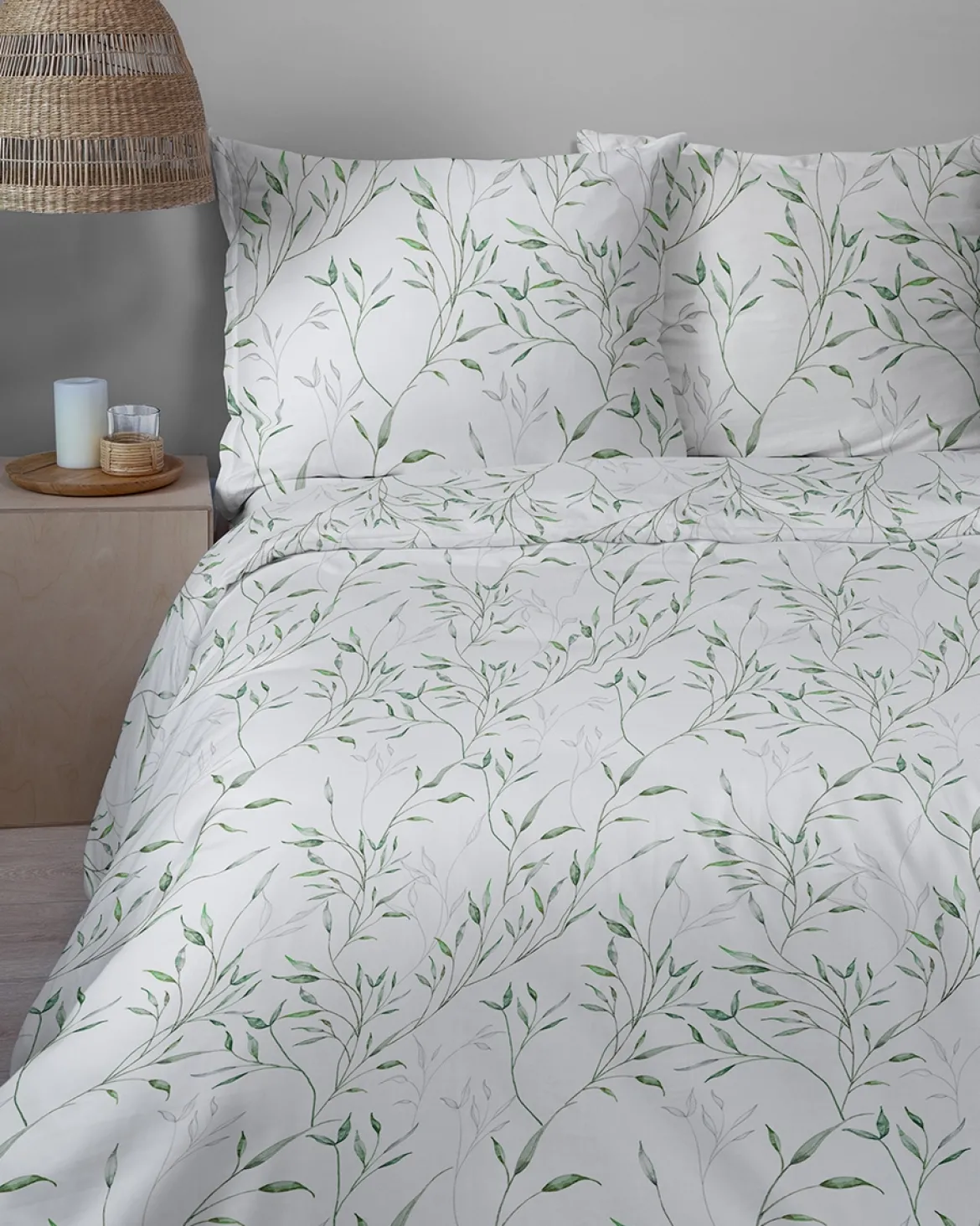Komplet pościeli Home Satin z satyny bawełnianej 220x200 w zielone gałązki