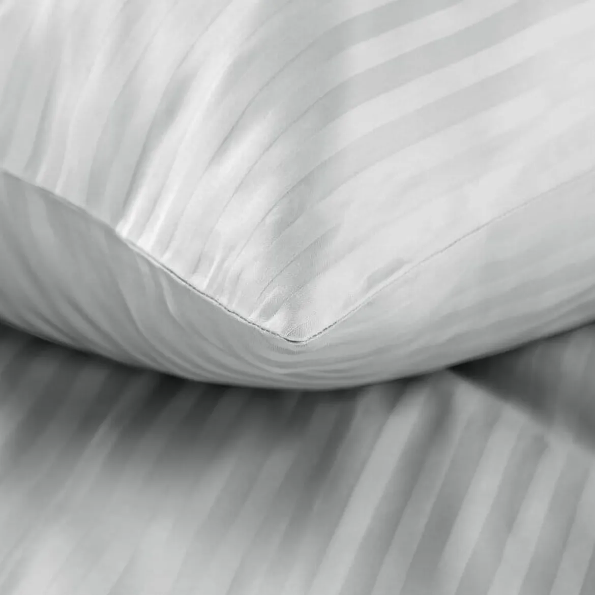 Komplet pościeli z adamaszku 160x200 srebrnej