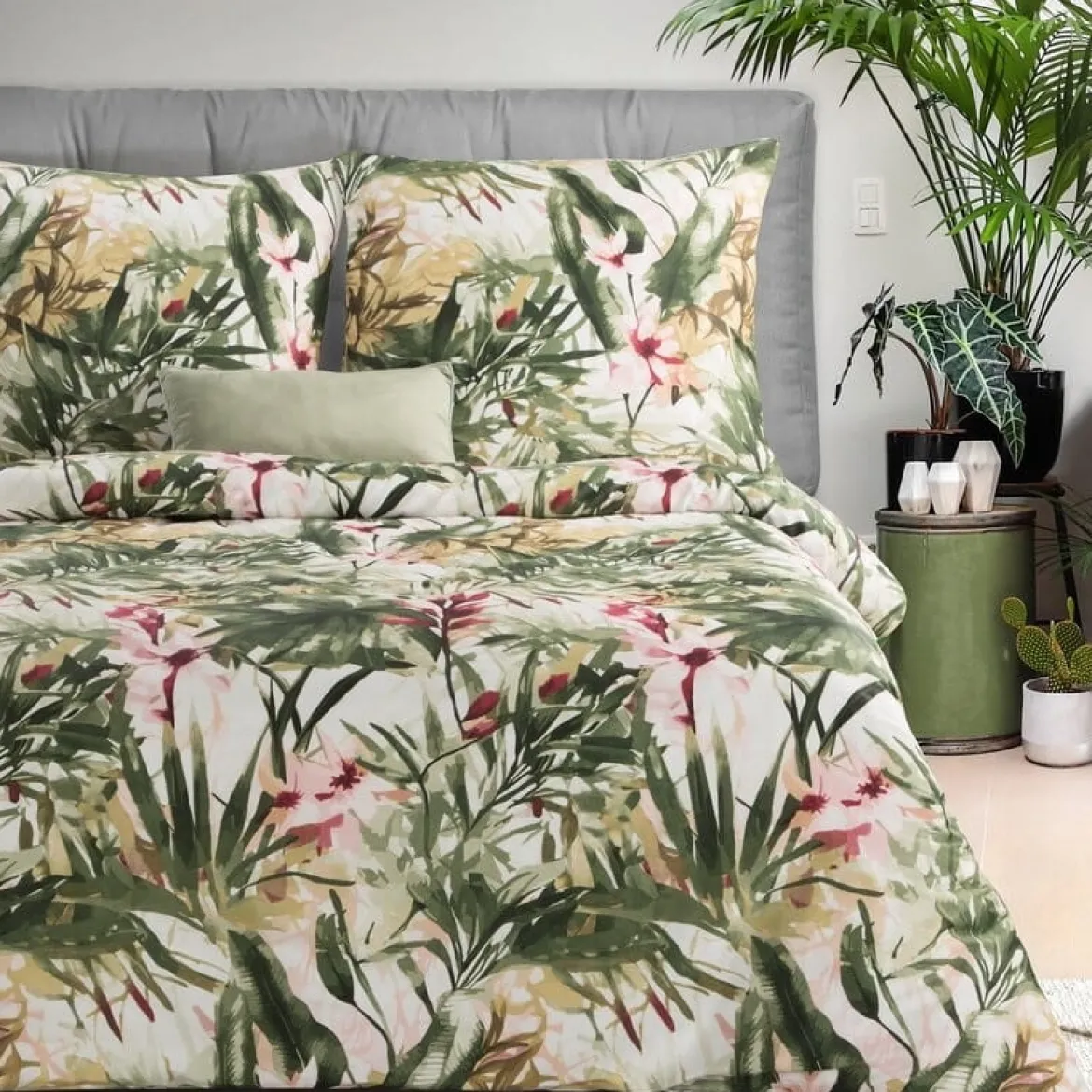Komplet pościeli z bawełny satynowej Spring 220x200 tropikalny wzór