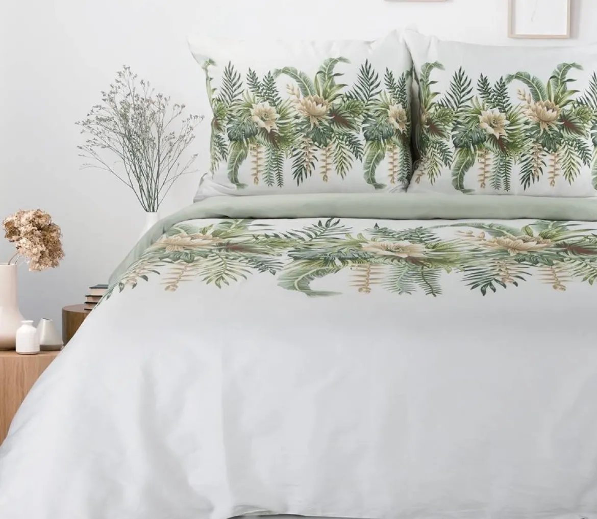 Komplet pościeli z bawełny satynowej biało miętowej Spring 140x200 w kremowe kwiaty w liściach