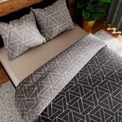 Komplet pościeli z bawełny satynowej geometryczny wzór 160x200 Zafira
