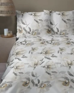 Komplet pościeli z satyny bawełnianej 220x200 w duże pełne kwiaty Home Satin