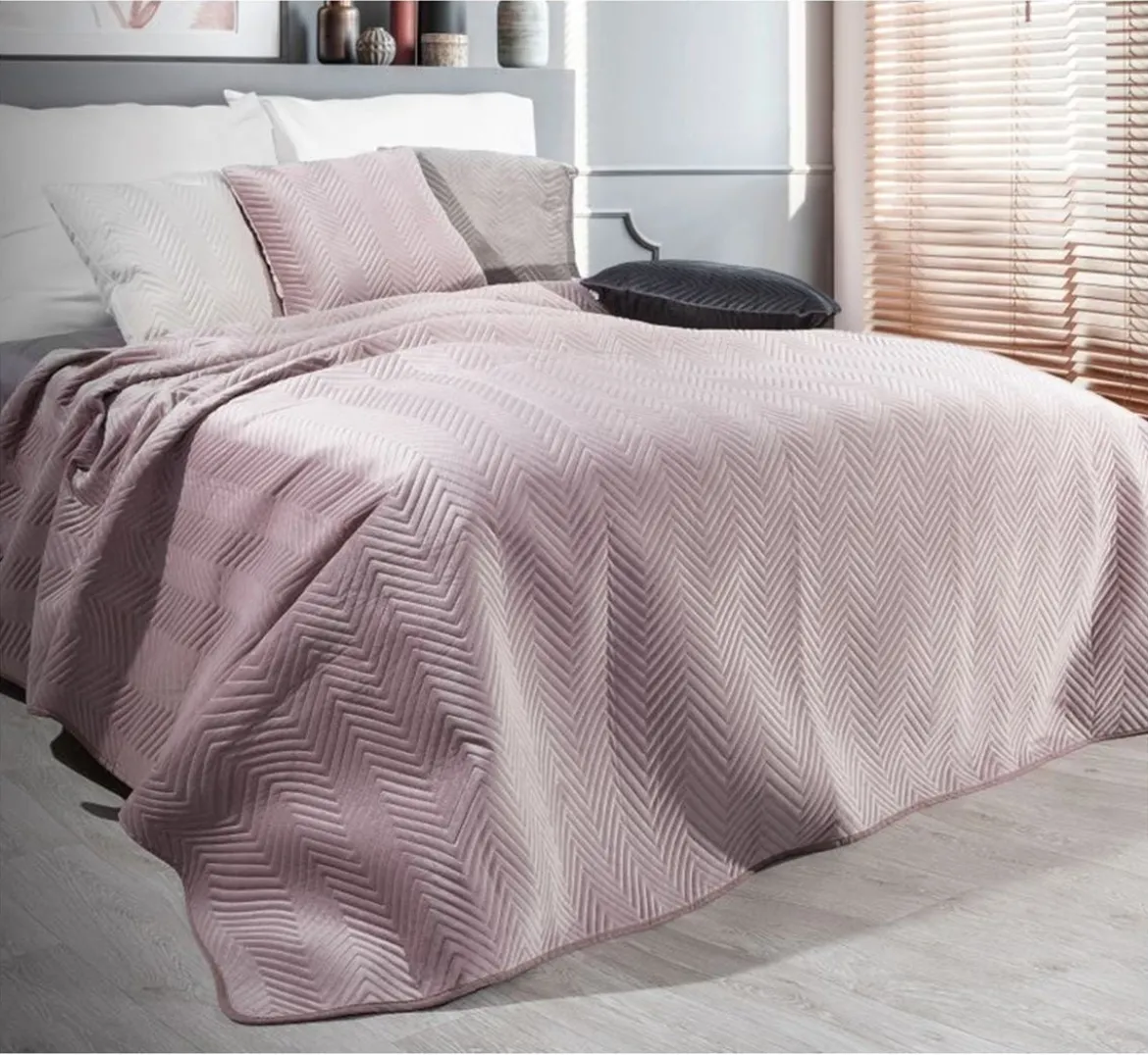 Narzuta Sofia 230x260 pudrowa