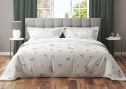 Pościel bawełniana Cottage biała 220x200 w drobne czerwone kwiatuszki