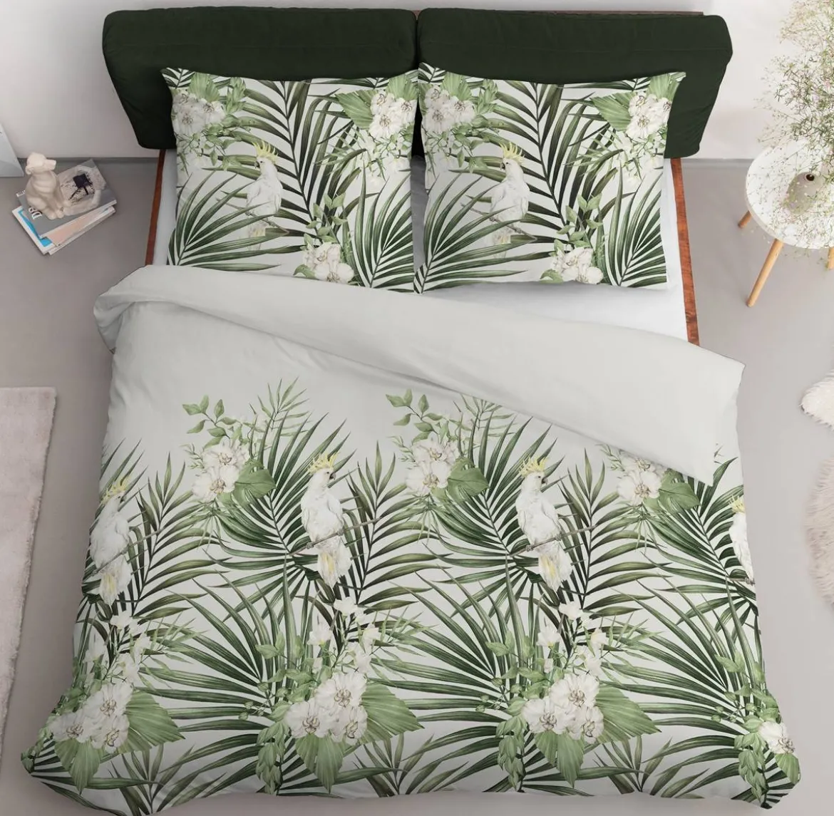 Pościel satyna bawełniana biała w zielone liście Home Satin 220x200 z papugą