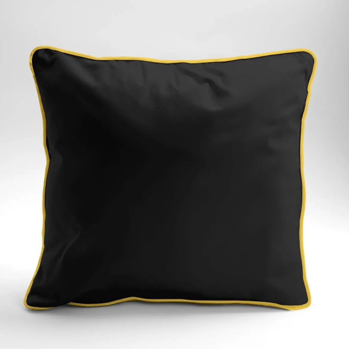 Poszewka z makosatyny 40x40 czarna z lamówką
