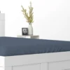 Prześcieradło Pure 140x200 satynowe z gumką w kolorze denim