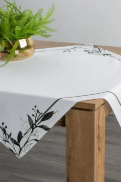 Serweta Natu 85x85 z wzorem kwiatowym